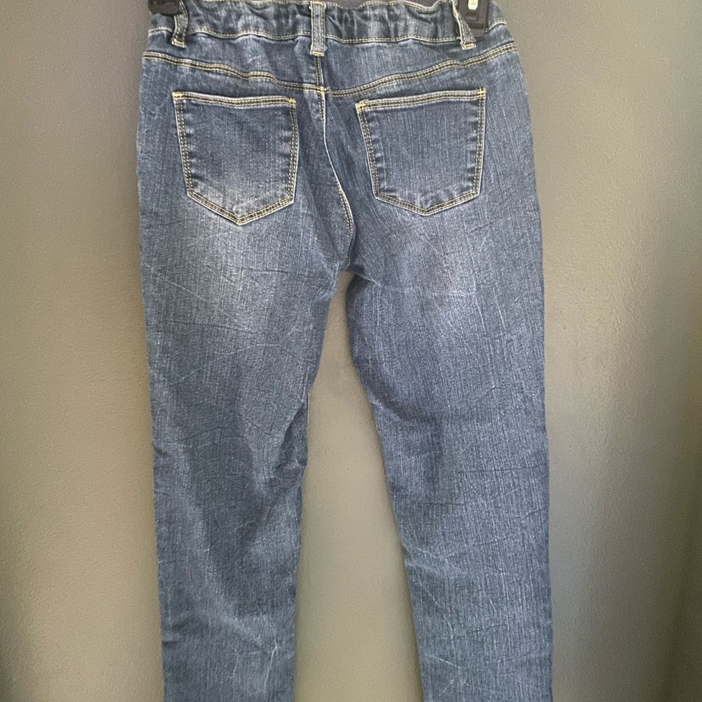 Capris - Picture 3 of 3